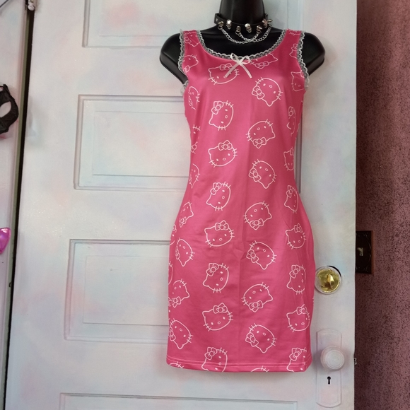 😵Hello Kitty slinky bodycon kawaii lace trim hot pink nwt summer ready dress - Picture 7 of 10